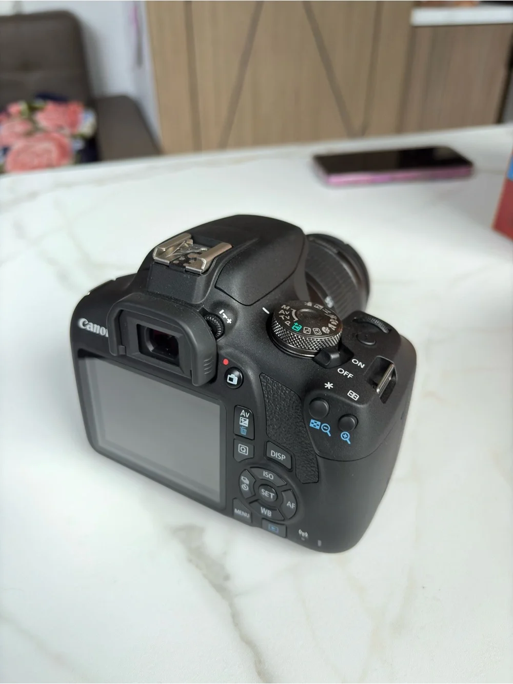 Canon EOS 2000d Bundle